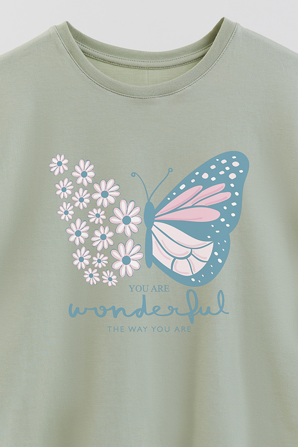 REMERA GIRL OVER YOU ARE WONDERFUL