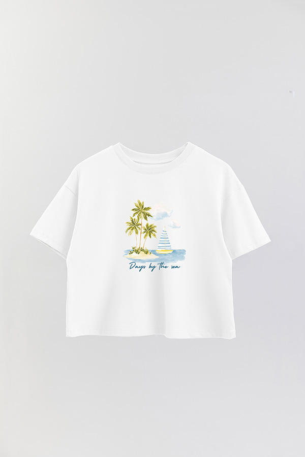 REMERA CROP ESTAMPADA COASTAL DAYS BY THE SEA