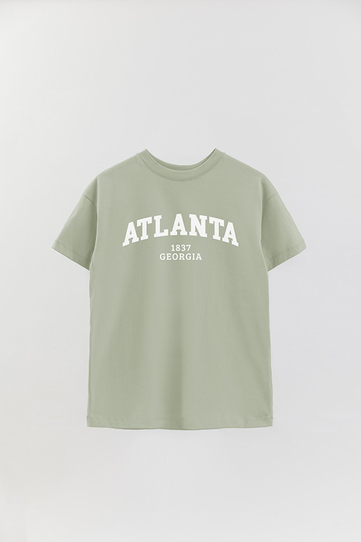 REMERA OVER ESTAMPADA WCV ATLANTA