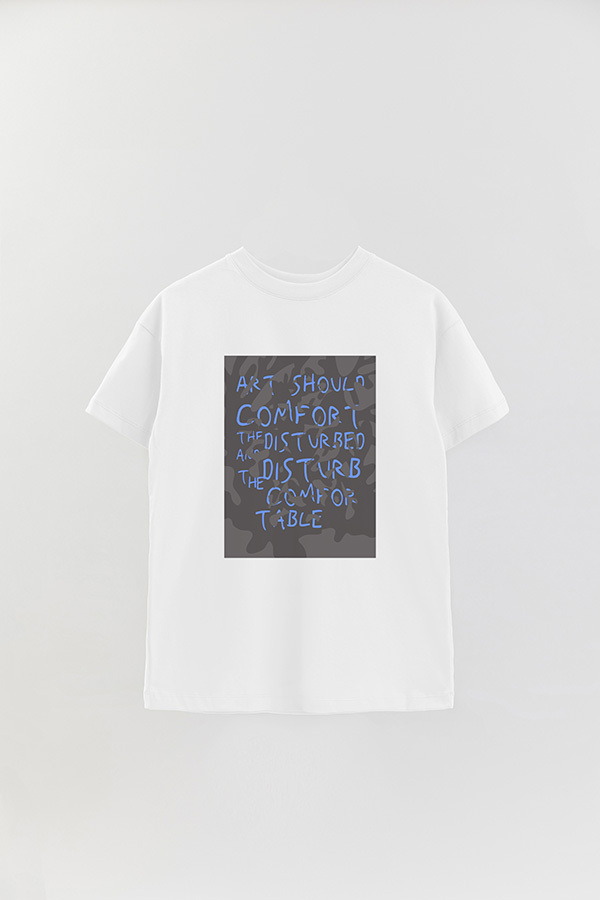 REMERA OVER ESTAMPADA ART SHOULD COMFORT