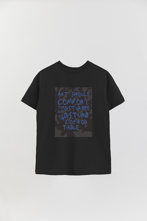 REMERA OVER ESTAMPADA ART SHOULD COMFORT
