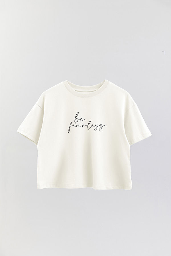 REMERA CROP ESTAMPADA ML BE FEARLESS