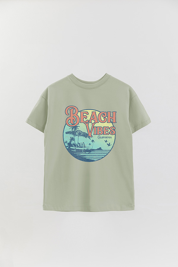 REMERA OVER ESTAMPADA BEACH VIBES RETRO