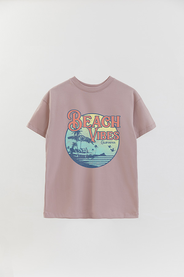 REMERA OVER ESTAMPADA BEACH VIBES RETRO