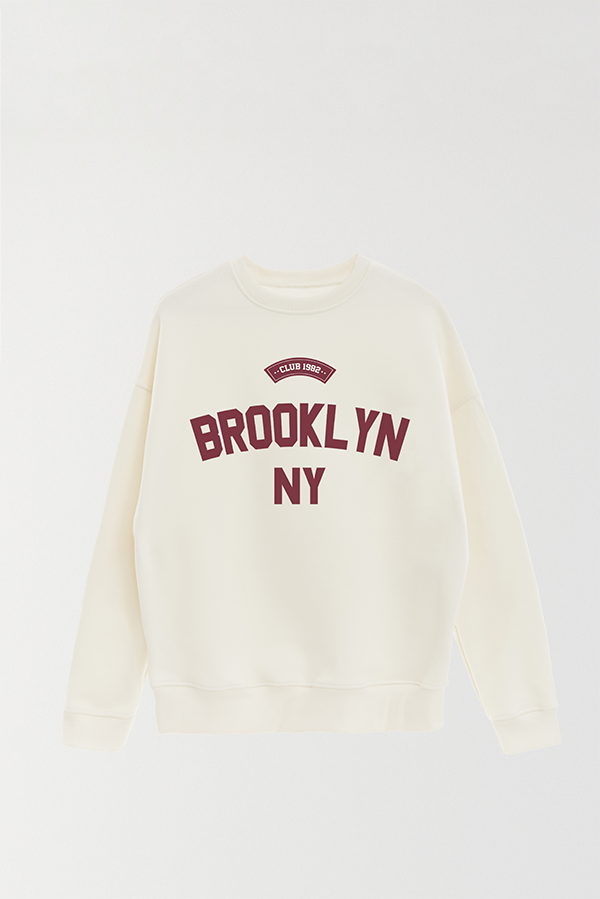 BUZO CREWNECK ESTAMPADO VARSITY BROOKLYN NY