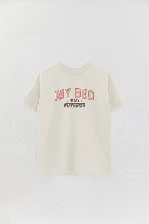 REMERA OVER MY VALENTINE MY BED