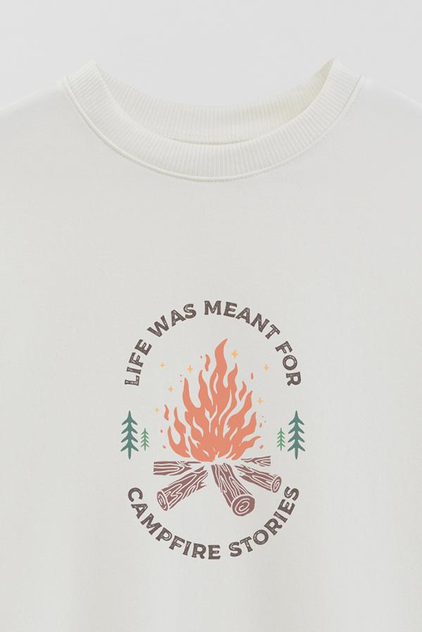 BUZO CREWNECK ESTAMPADO LIFE WAS MEANT FOR CAMPFIRE STORIES