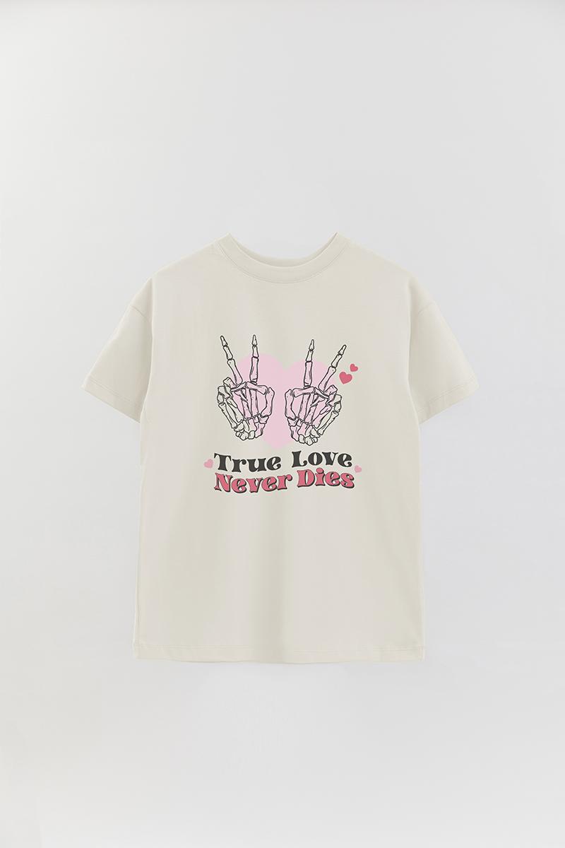 REMERA OVER ESTAMPADA SKT TRUE LOVE NEVER DIES