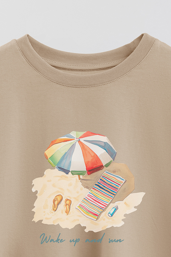 REMERA CROP ESTAMPADA COASTAL WAKE UP