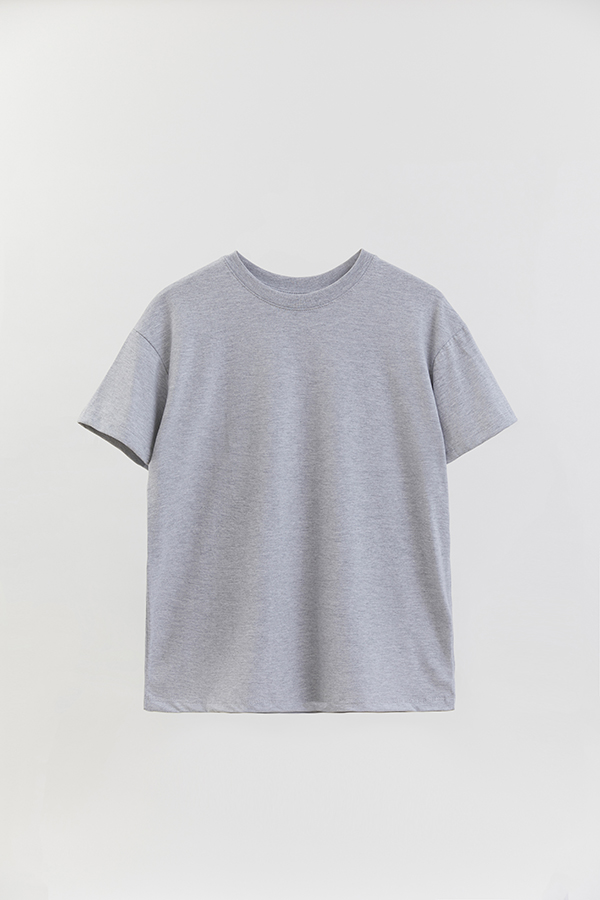 REMERA OVER ESTAMPADA UNISEX ESPALDA REJOICE