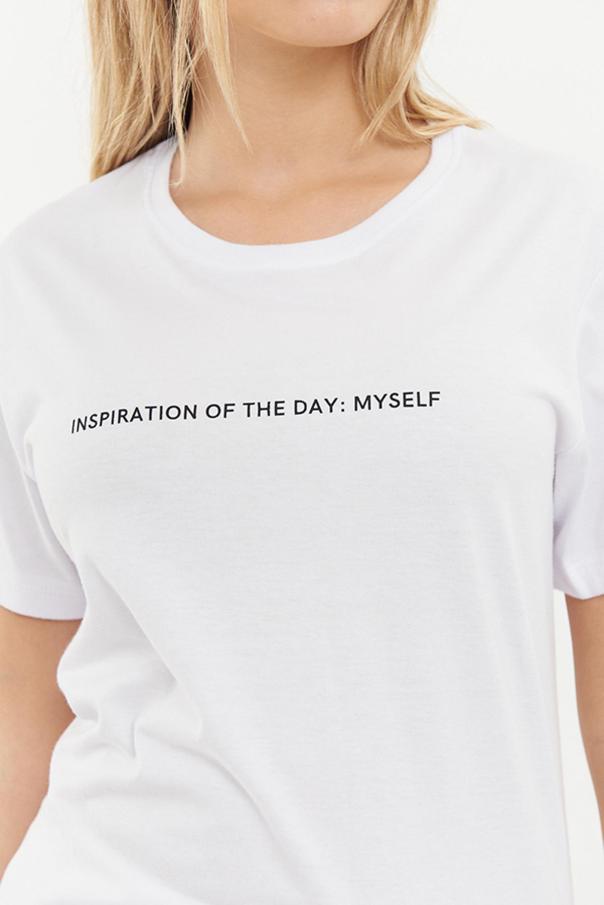 REMERA BASICA ESTAMPADA WCV INSPIRATION OF THE DAY