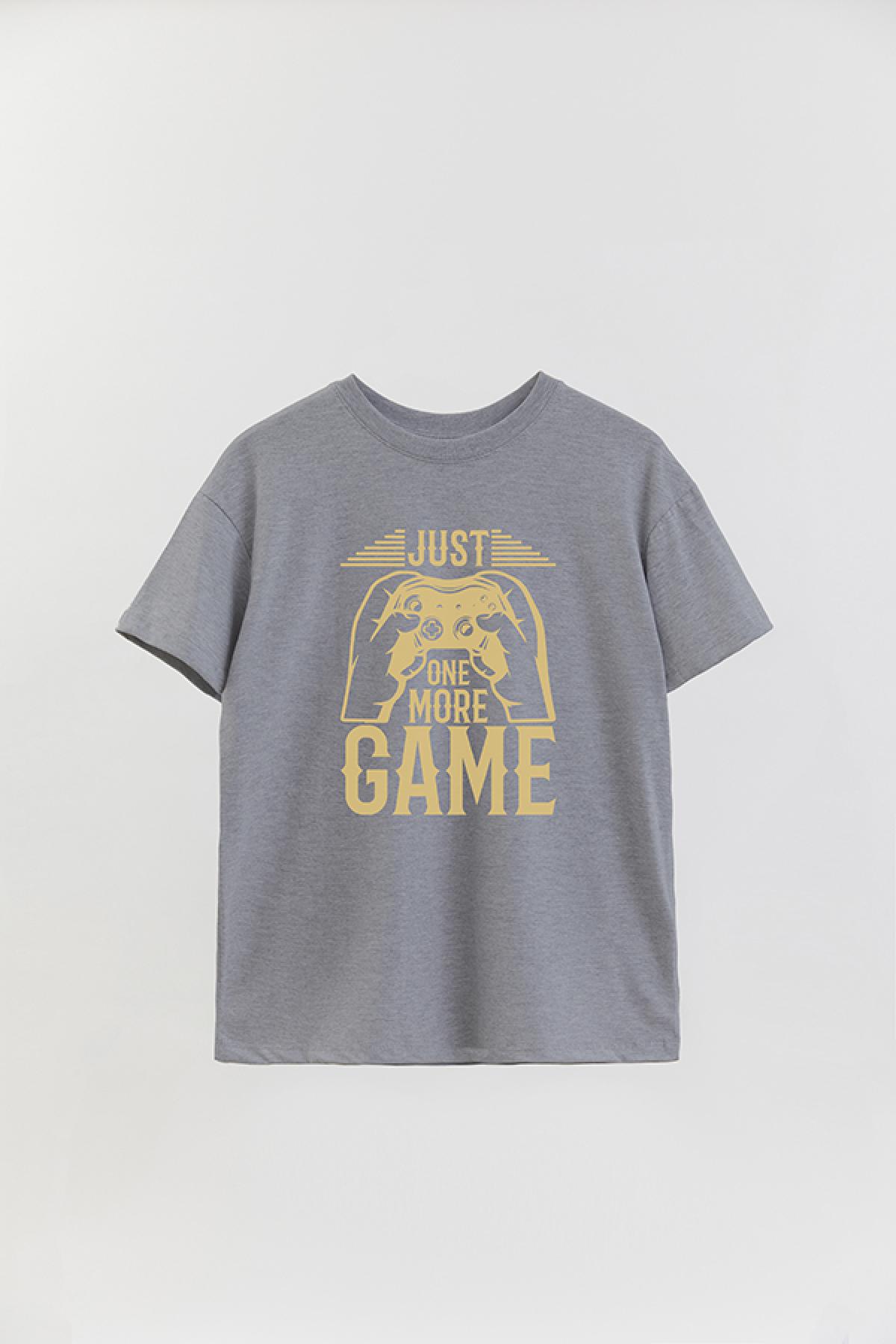 REMERA OVER ESTAMPADA GM JUST ONE MORE GAME