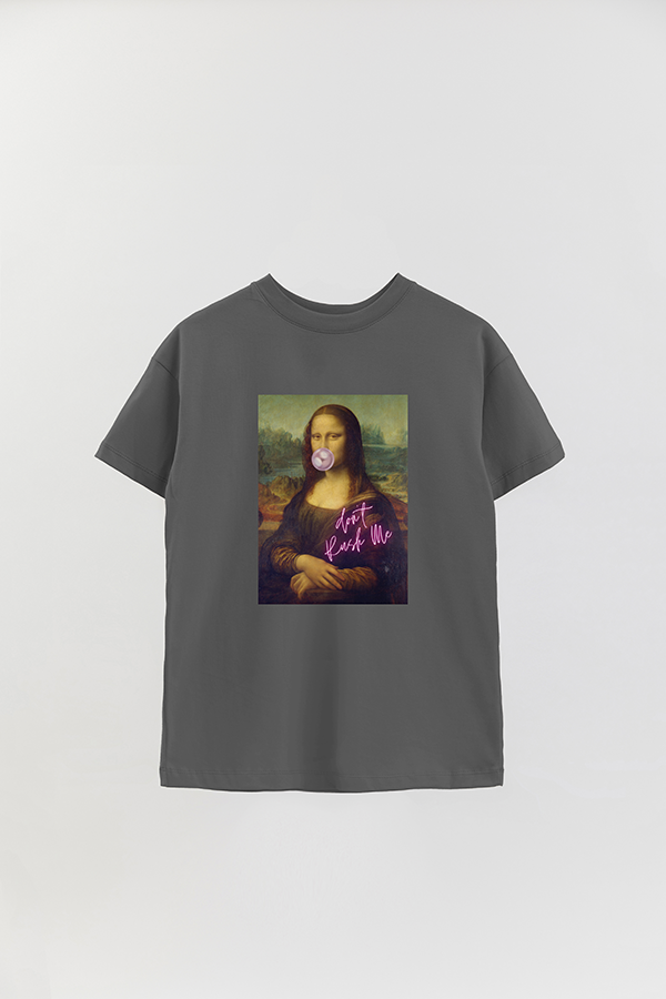 REMERA OVER ESTAMPADA ART COLLECTION 22 DON'T RUSH ME