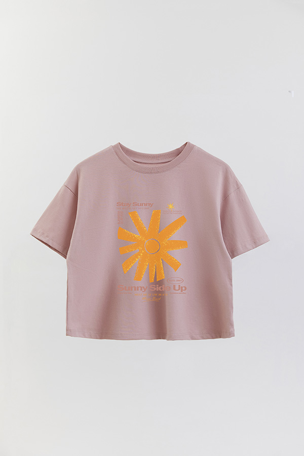 REMERA CROP ESTAMPADA SUNNY SIDE UP 1990