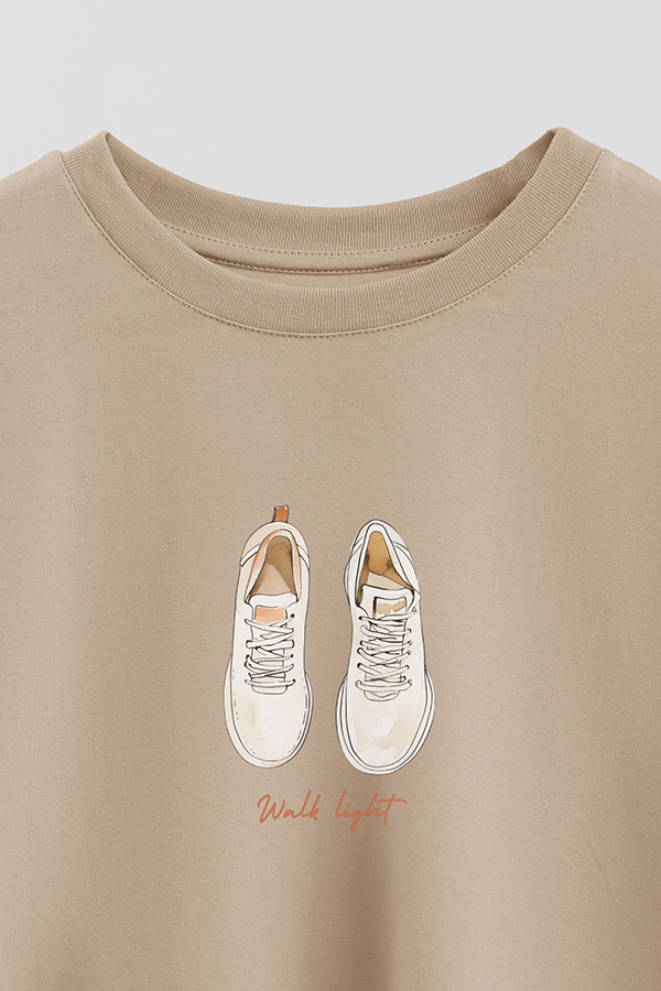 REMERA CROP ESTAMPADA COASTAL WALK LIGHT