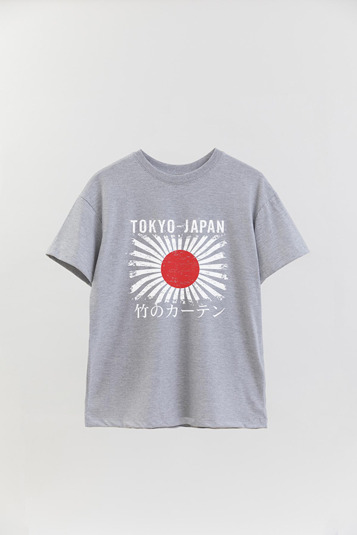 REMERA OVER ESTAMPADA CT TOKYO JAPAN