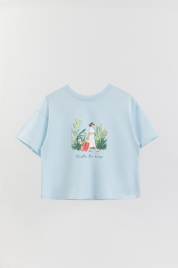 REMERA CROP ESTAMPADA COASTAL BREATHE THE BREEZE