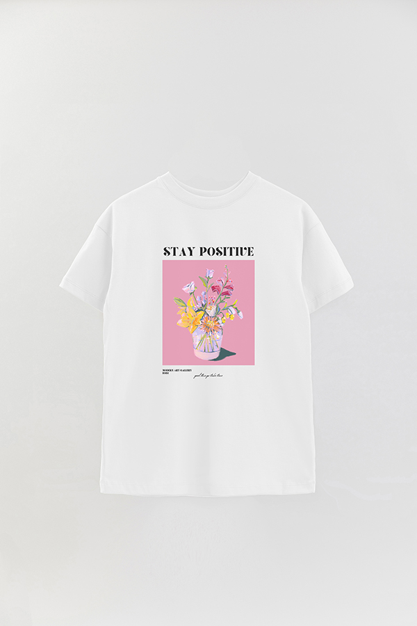 REMERA OVER ESTAMPADA GRAPHIC STAY POSITIVE