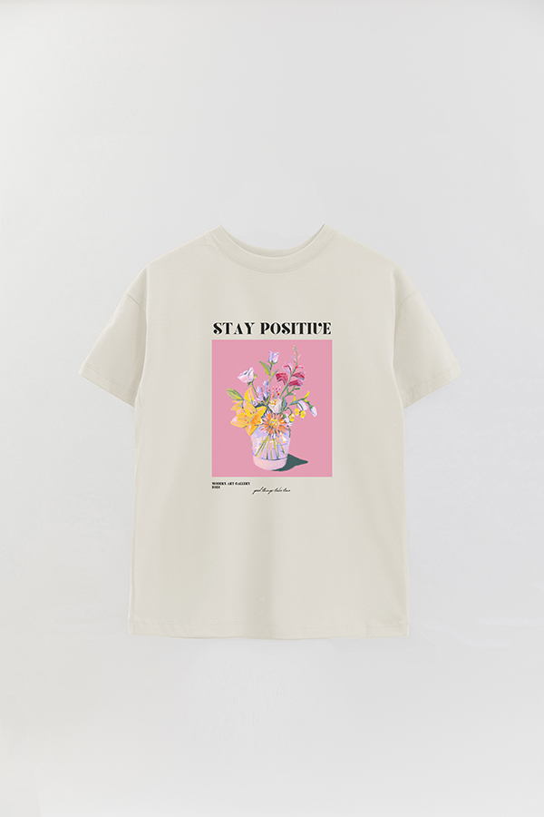 REMERA OVER ESTAMPADA GRAPHIC STAY POSITIVE
