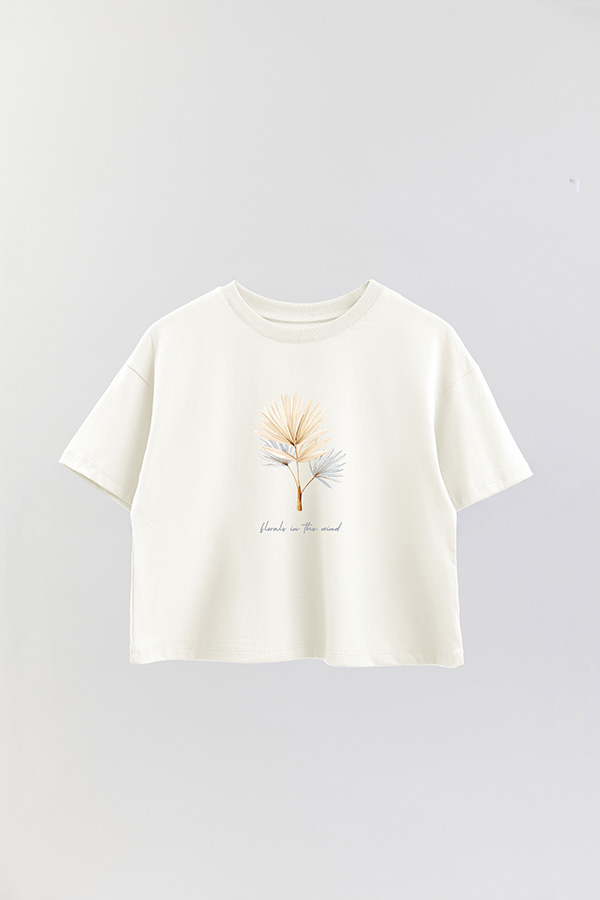 REMERA CROP ESTAMPADA COASTAL FLORALS IN THE WIND