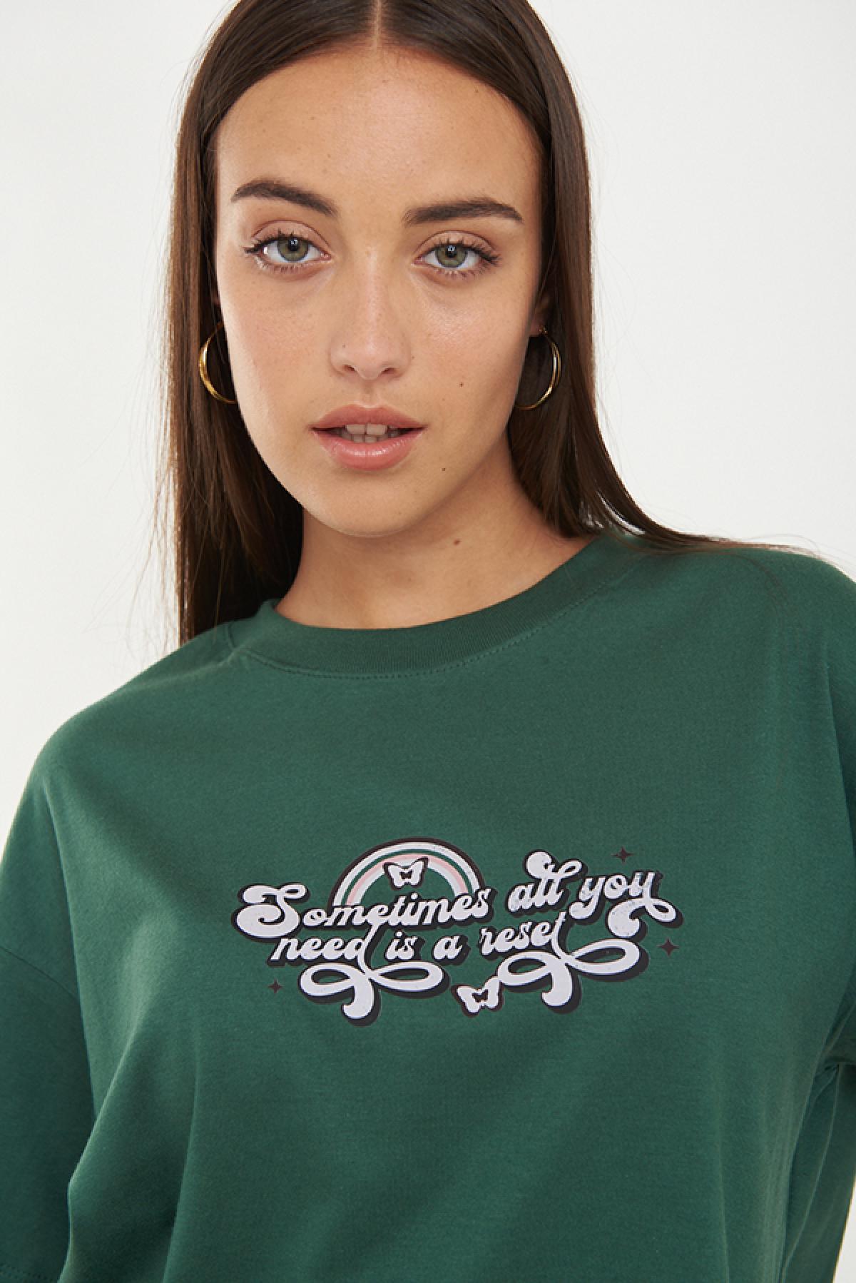 REMERA CROP ESTAMPADA DN RESET