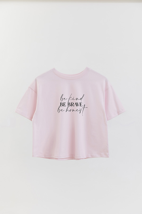REMERA CROP ESTAMPADA ML BE KIND