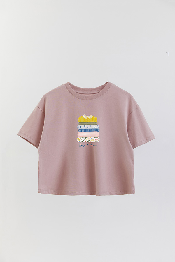 REMERA CROP ESTAMPADA COASTAL CRISP AND CLEAN