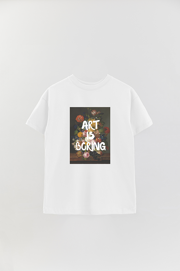REMERA OVER ESTAMPADA ART COLLECTION 30 ART IS BORING