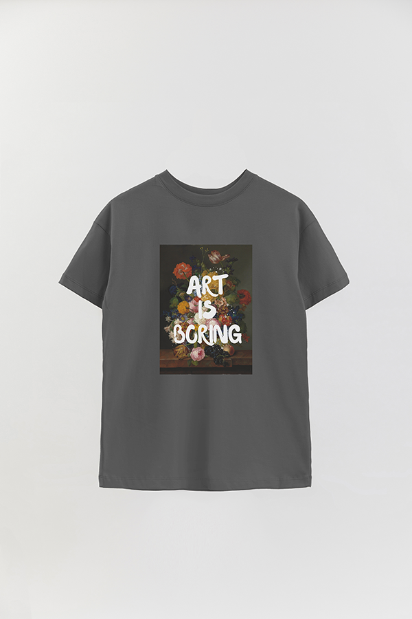 REMERA OVER ESTAMPADA ART COLLECTION 30 ART IS BORING