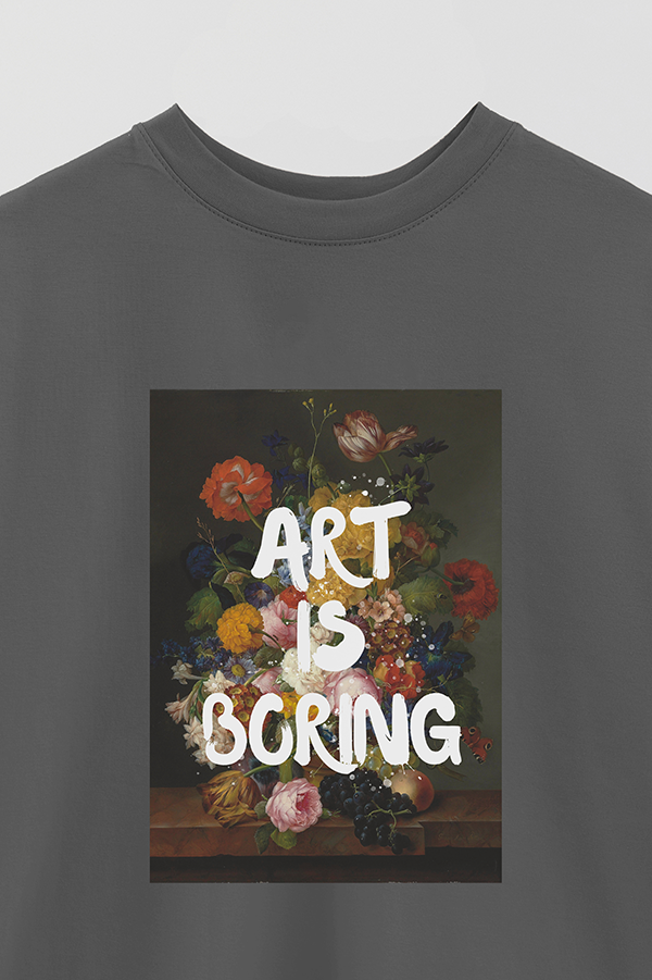 REMERA OVER ESTAMPADA ART COLLECTION 30 ART IS BORING