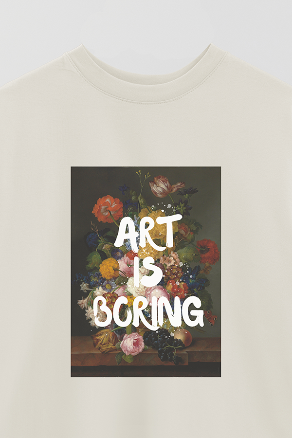 REMERA OVER ESTAMPADA ART COLLECTION 30 ART IS BORING