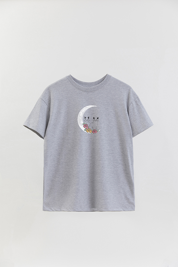 REMERA OVER ESTAMPADA CAT MOON