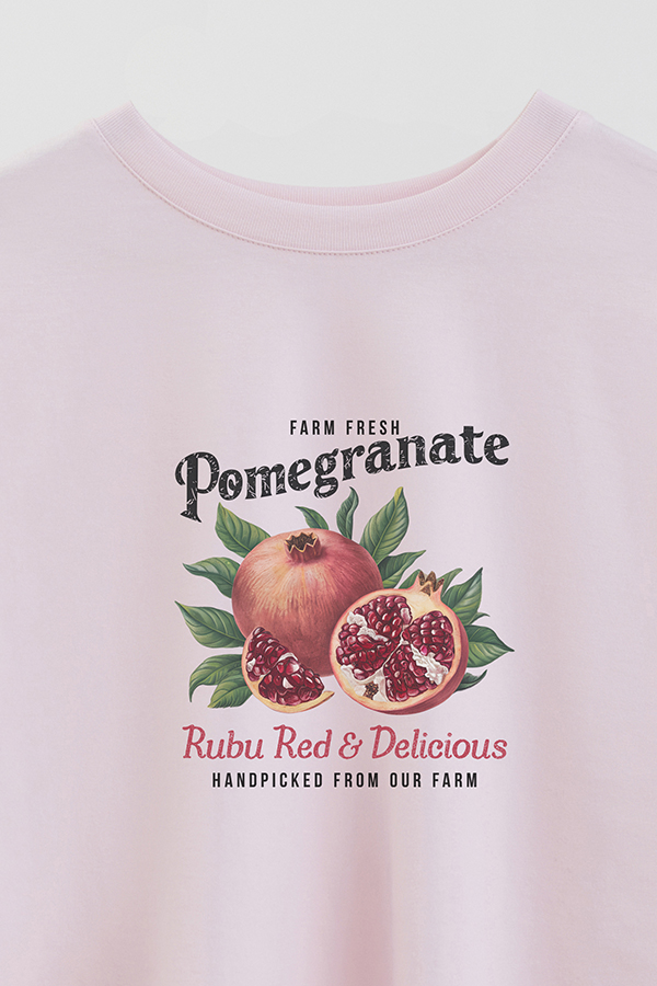 REMERA CROP ESTAMPADA HARVEST FARM FRESH POMEGRANATE
