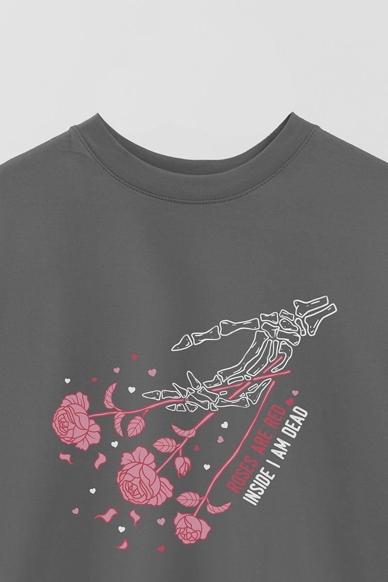 REMERA OVER ESTAMPADA SKT ROSES ARE RED