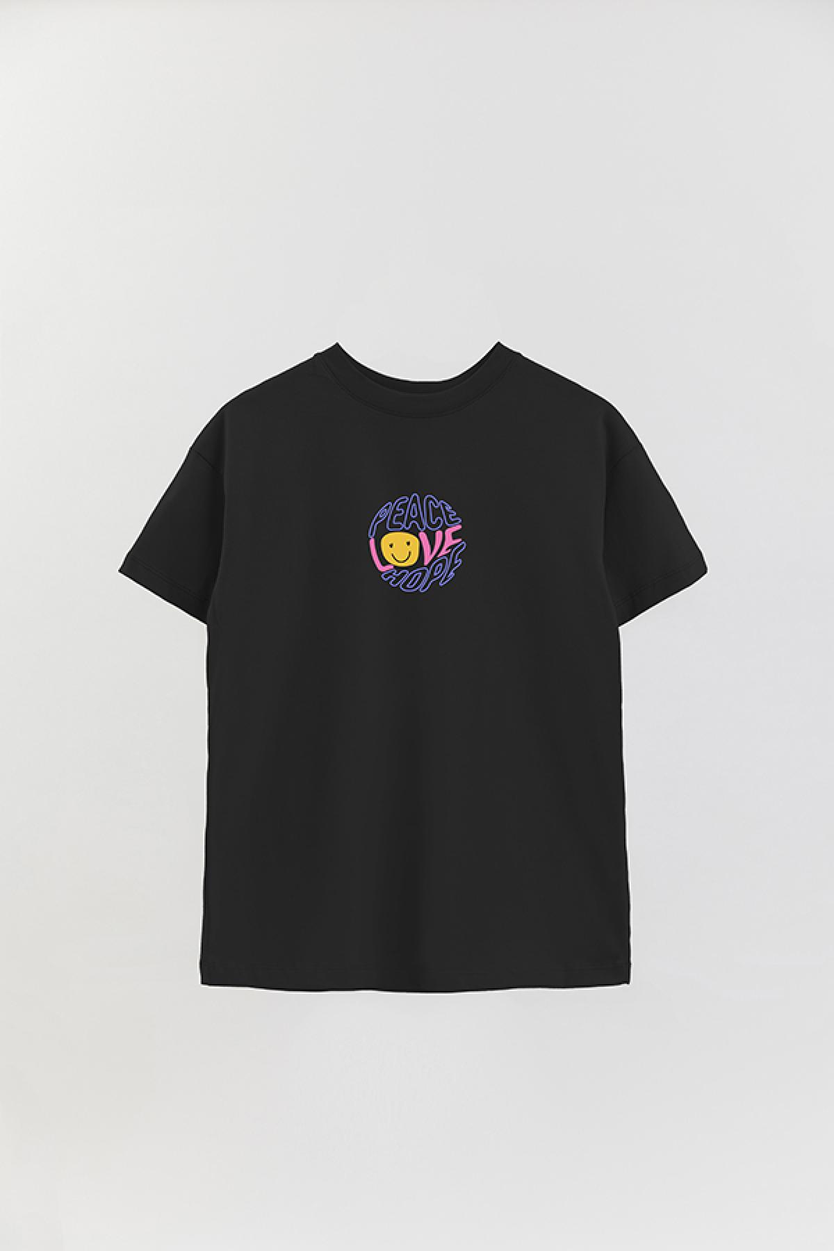 REMERA OVER ESTAMPADA LV PEACE LOVE HOPE