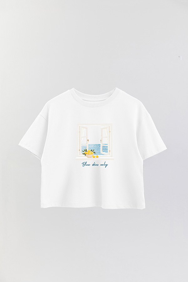 REMERA CROP ESTAMPADA COASTAL BLUE SKIES