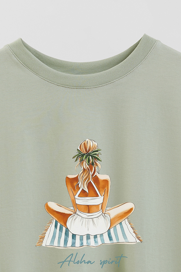 REMERA CROP ESTAMPADA COASTAL ALOHA SPIRIT