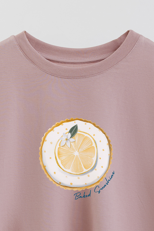 REMERA CROP ESTAMPADA COASTAL BAKED SUNSHINE