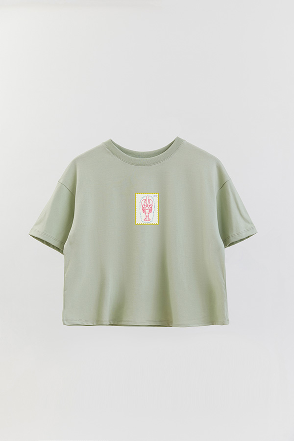 REMERA CROP FB ESTAMPADA LOBSTER STAMP