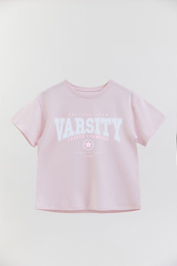 REMERA GIRL OVER VARSITY