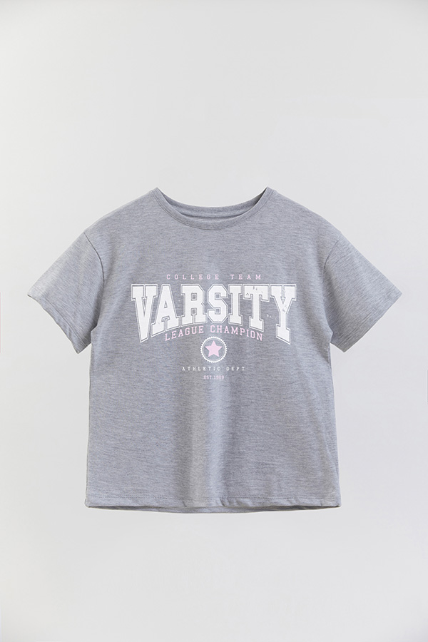 REMERA GIRL OVER VARSITY