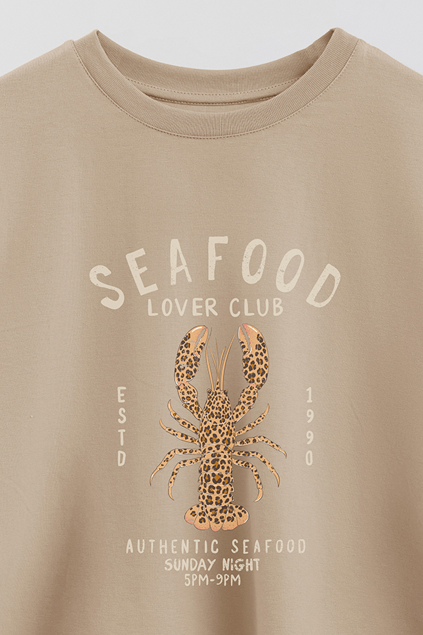 REMERA CROP ESTAMPADA SF SEAFOOD LOVER CLUB