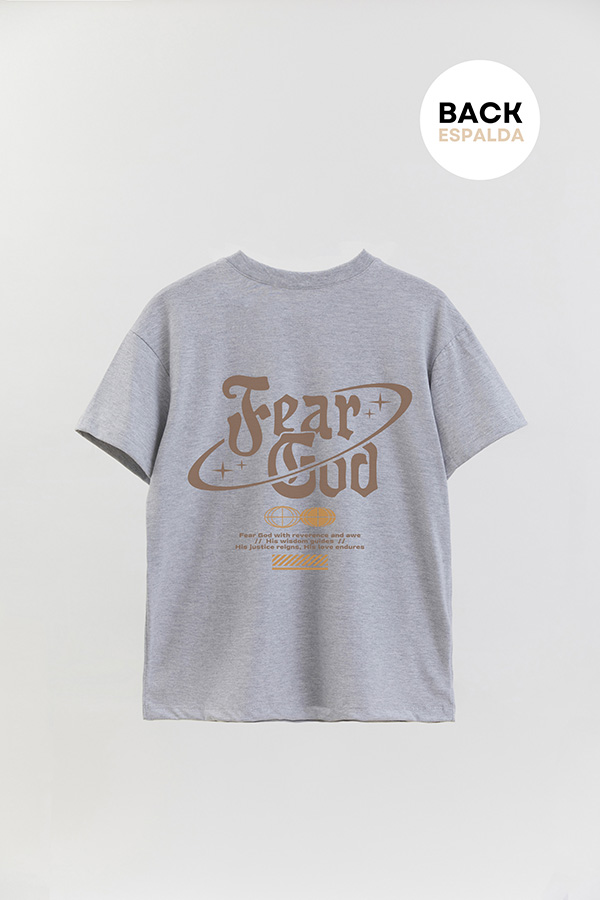 REMERA OVER ESTAMPADA UNISEX ESPALDA FEAR GOD