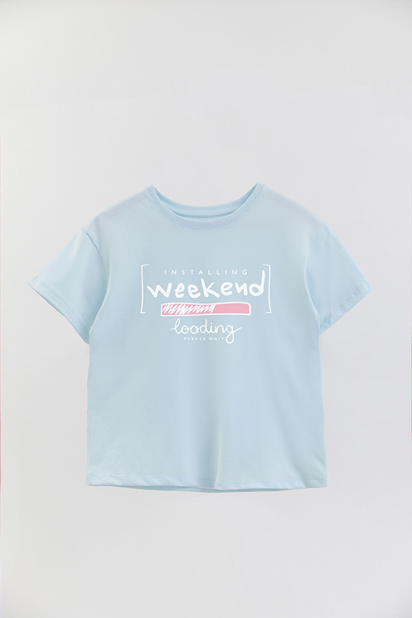 REMERA GIRL OVER INSTALLING WEEKEND
