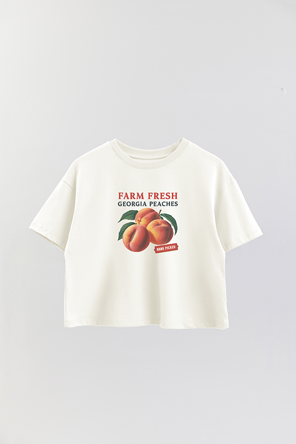 REMERA CROP ESTAMPADA HARVEST FARM FRESH GEORGIA PEACHES