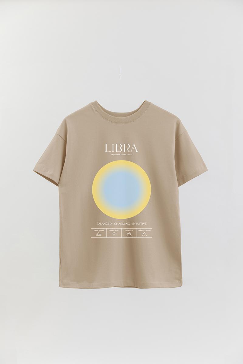 REMERA OVER ESTAMPADA UNISEX PST LIBRA