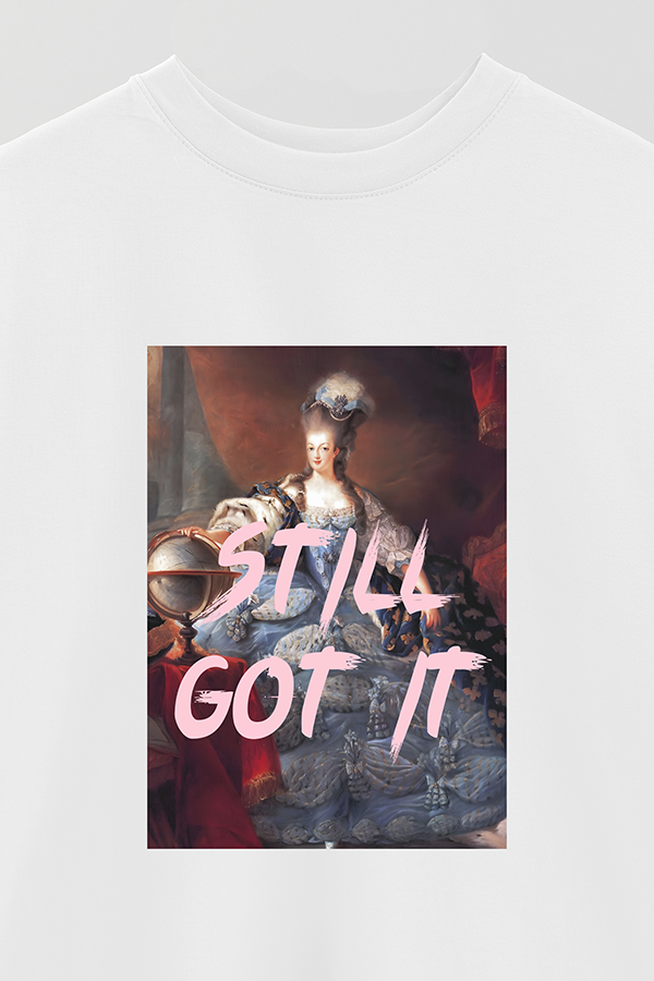 REMERA OVER ESTAMPADA ART COLLECTION 96 STILL GOT IT