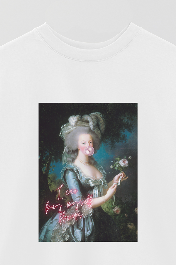 REMERA OVER ESTAMPADA ART COLLECTION 24 I CAN BUY MYSELF FLOWERS 2