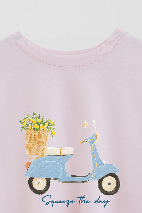 REMERA CROP ESTAMPADA COASTAL MOTORBIKE SQUEEZE THE DAY