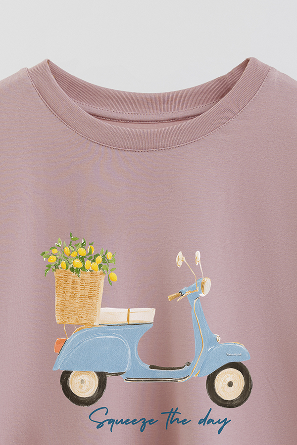 REMERA CROP ESTAMPADA COASTAL MOTORBIKE SQUEEZE THE DAY